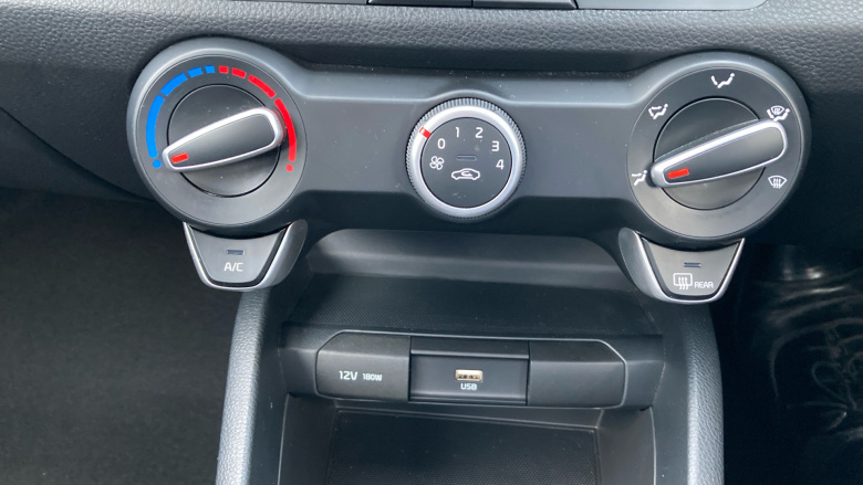 Kia Stonic 1.0T GDi 99 2 5dr Petrol Estate